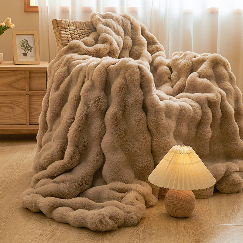 Oversized Luxurious Faux Fur Throw Blanket with Deep Plush Pile for Sofa and Bed