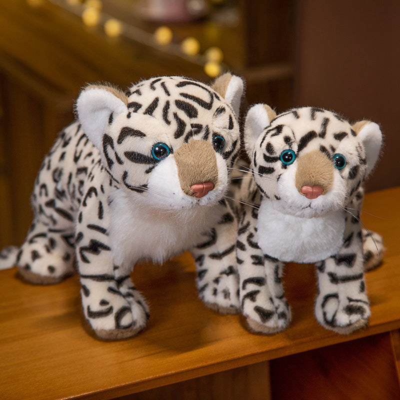 Plush Snow Leopard Bag Charm with Soft Faux-Fur and Detachable Strap Stornfield