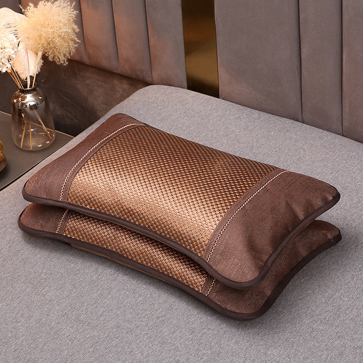 Elegant pillowcase set in jacquard look with embroidered border and satin trim