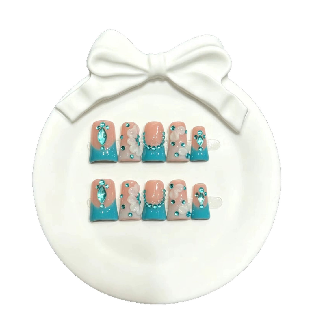 Decorative Press-On Nail Art Set with Floral and Gem Accents  1791774497