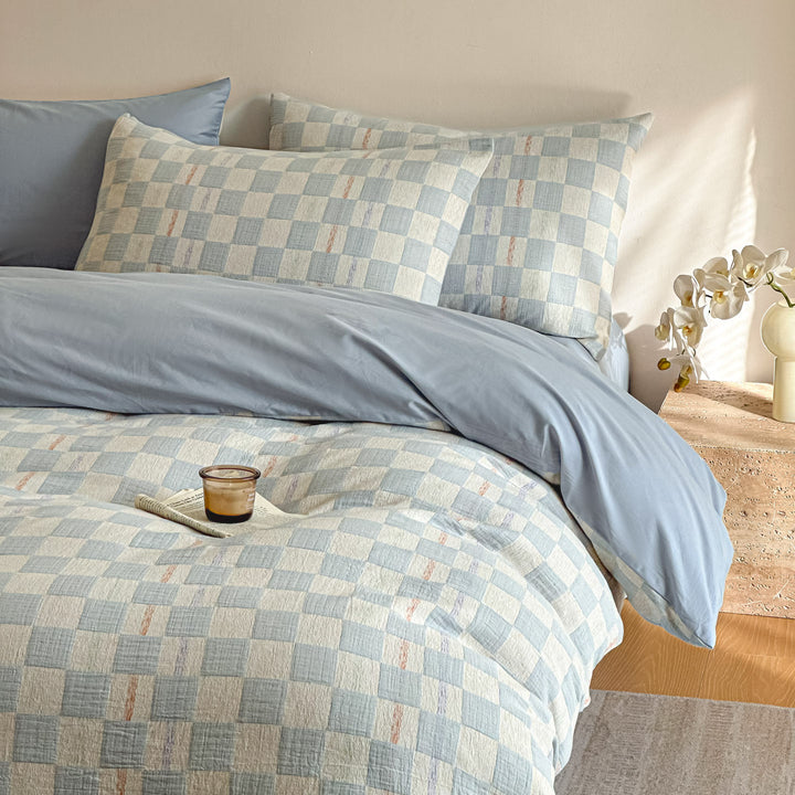 Cotton-linen bedding set with textured checked pattern