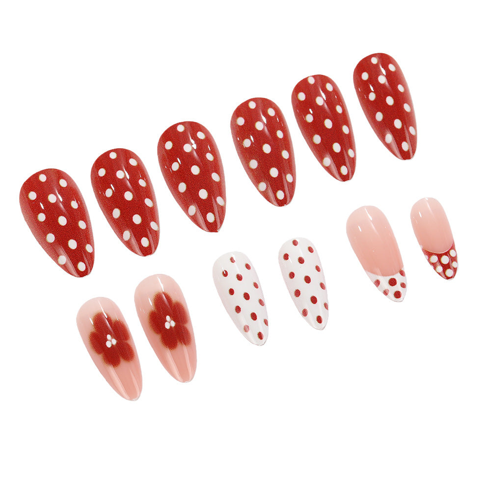 Playful retro style artificial nails Stornfield
