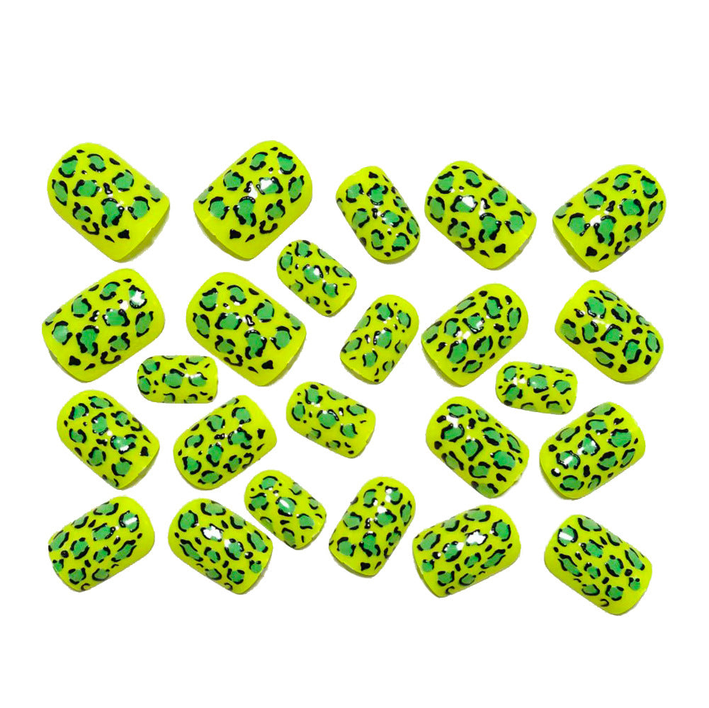 Artificial nails with animal leopard pattern Stornfield