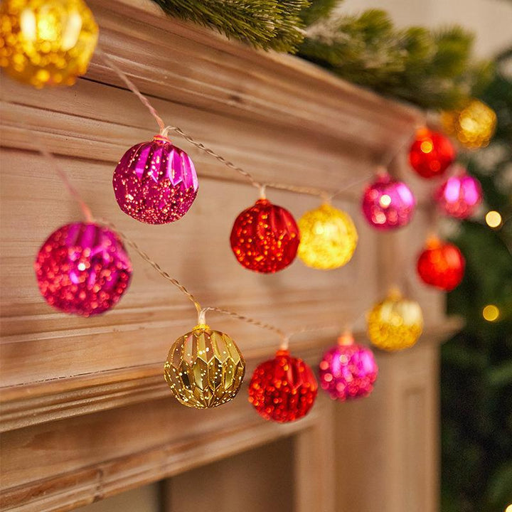 Colored LED Christmas light chain Stornfield