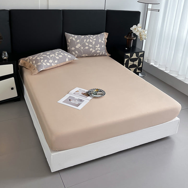 Fitted sheet made of elastic jersey with extra deep pocket