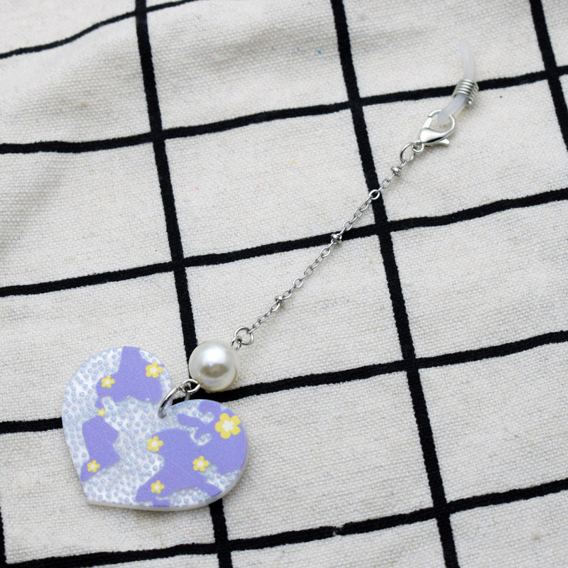 Heart-Shaped Eyewear Chain with Pearl Accents Stornfield