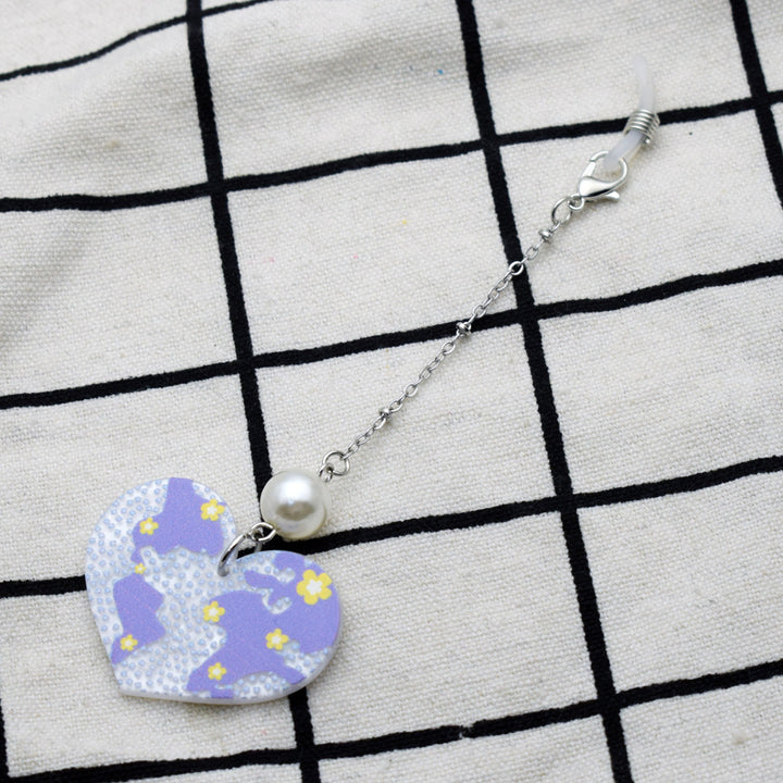 Heart-Shaped Eyewear Chain with Pearl Accents Stornfield