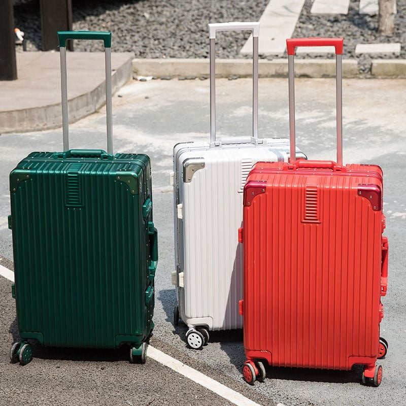 Hard-shell suitcase with 360-degree wheels and security lock Stornfield