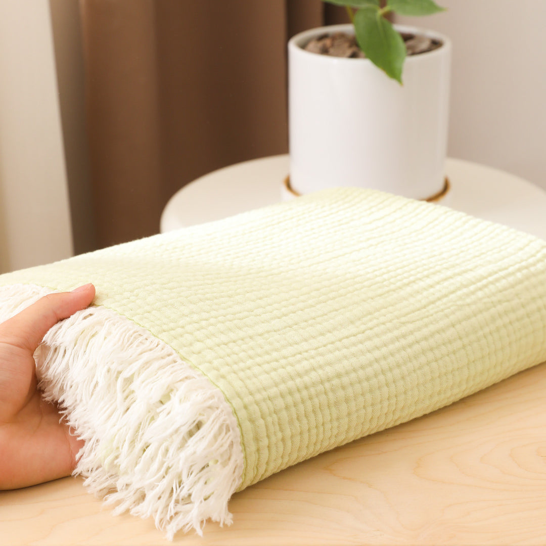Women modern and stylish waffle structure plaid blanket Stornfield