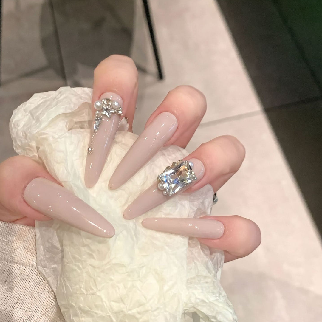 Rhinestone-Embellished Stiletto Nail Art Set Stornfield