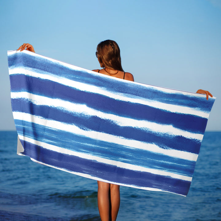 Beach towel with modern, geometric wide stripe pattern Stornfield