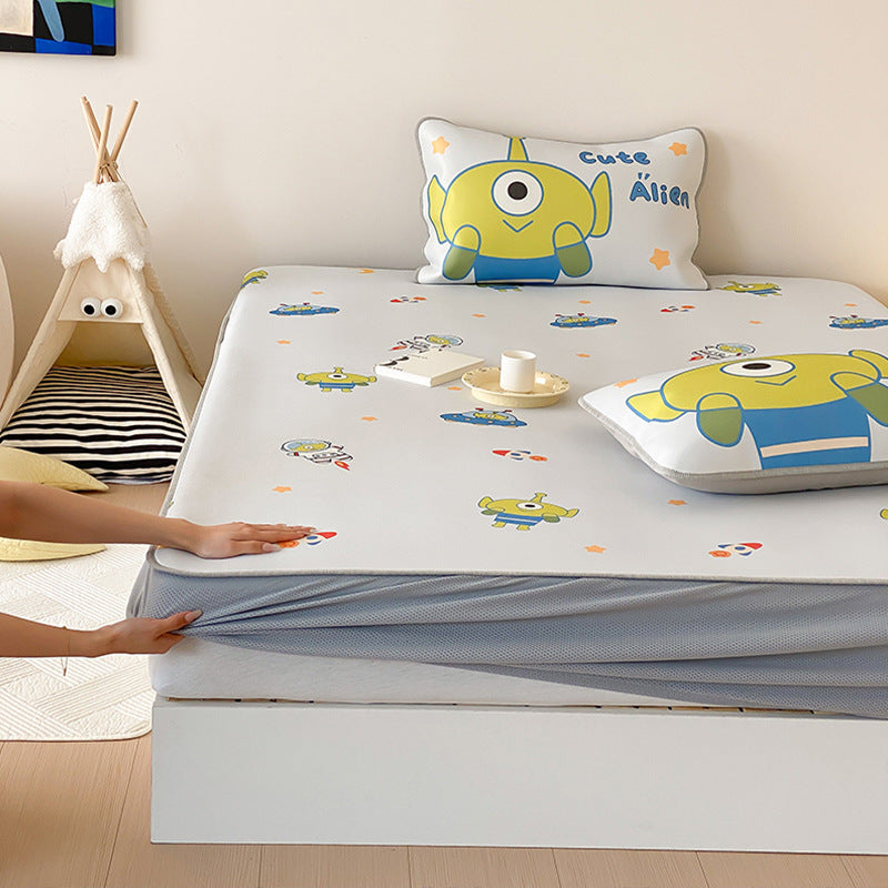 Kids Mattress Protector Topper with Non-Slip Bottom and Cute Bear Print