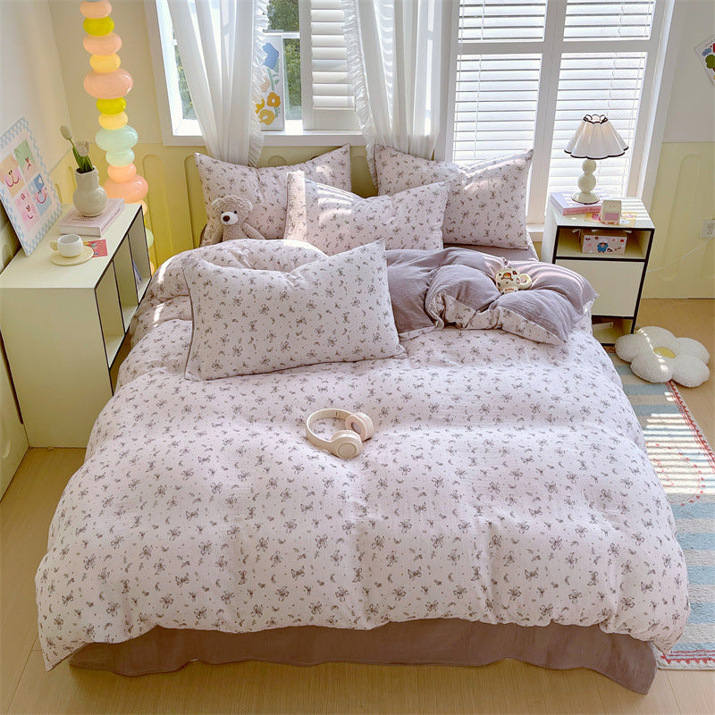 Cotton Gauze Quilted Duvet Cover and Pillowcase Set with Vintage Floral Bunny Print