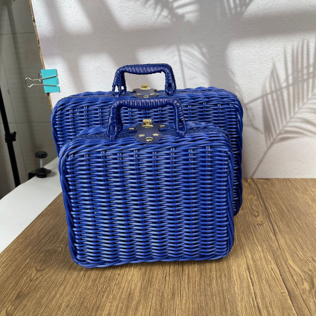 Women elegant handbag made of woven material Stornfield