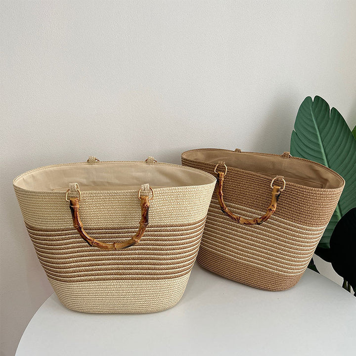 Stylish straw bag with high-quality wooden handle Stornfield