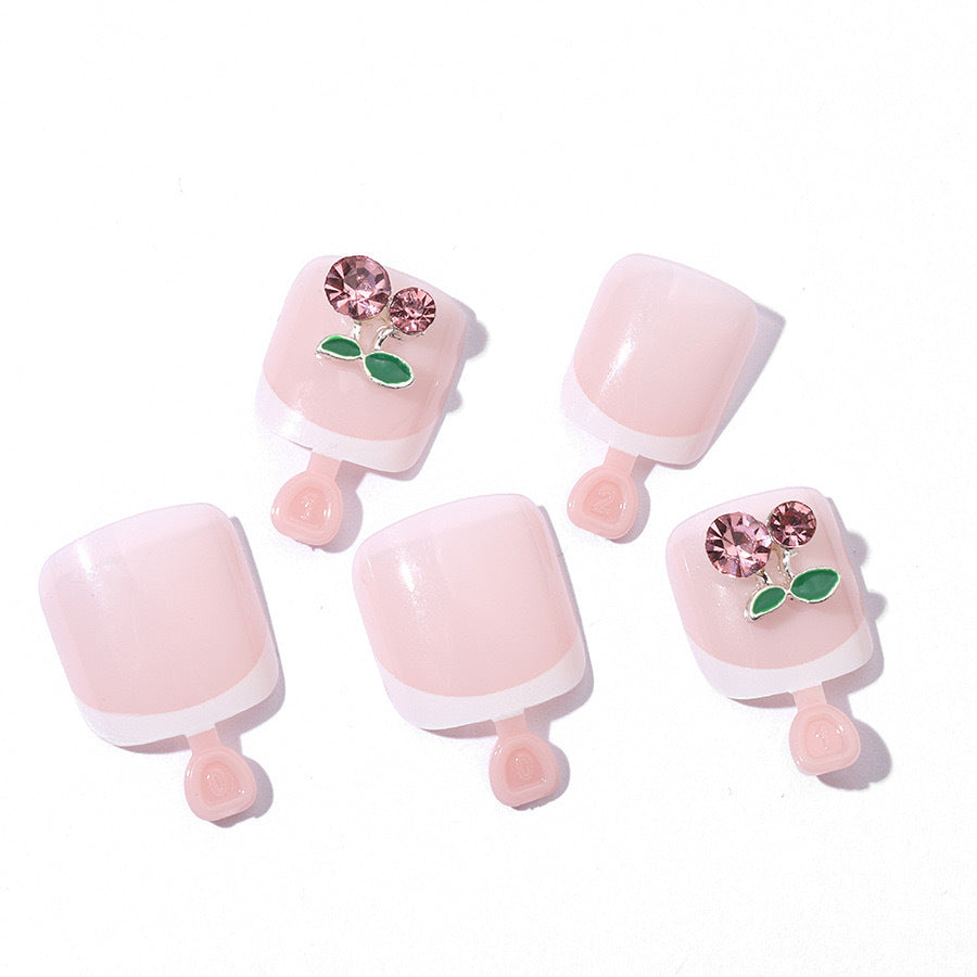 Nail art set with playful floral design Stornfield