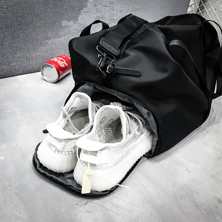 Sporty and Elegant Travel Bag Stornfield