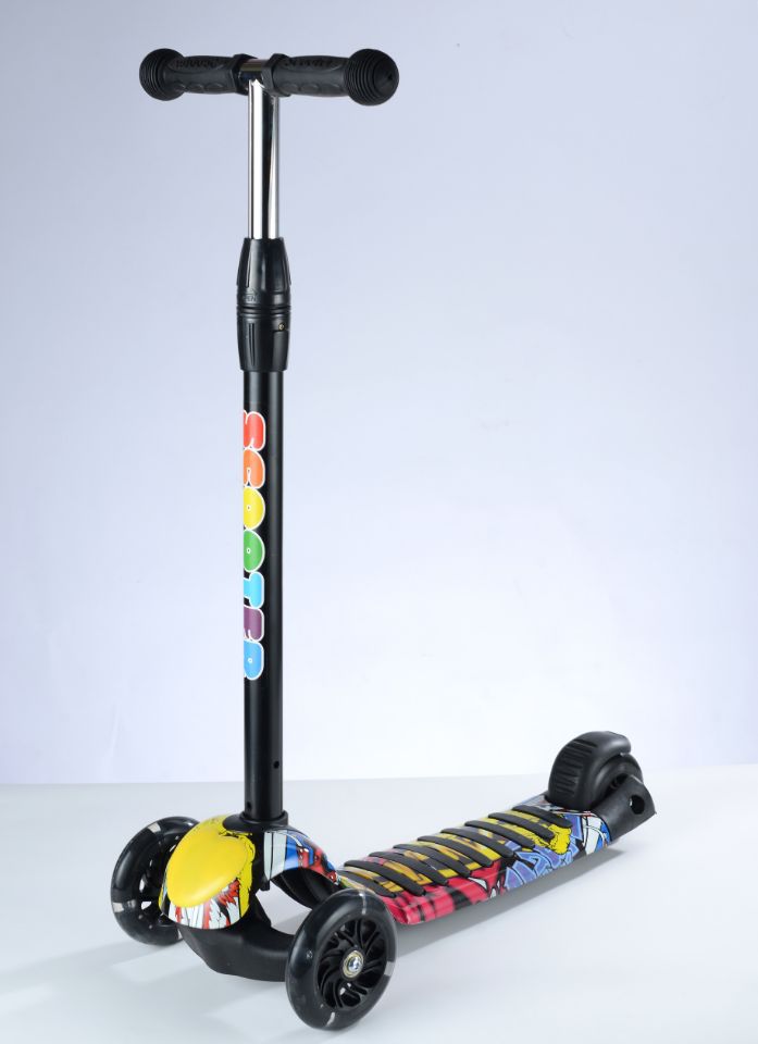 Stylized Three-Wheel Kickboard Scooter Stornfield
