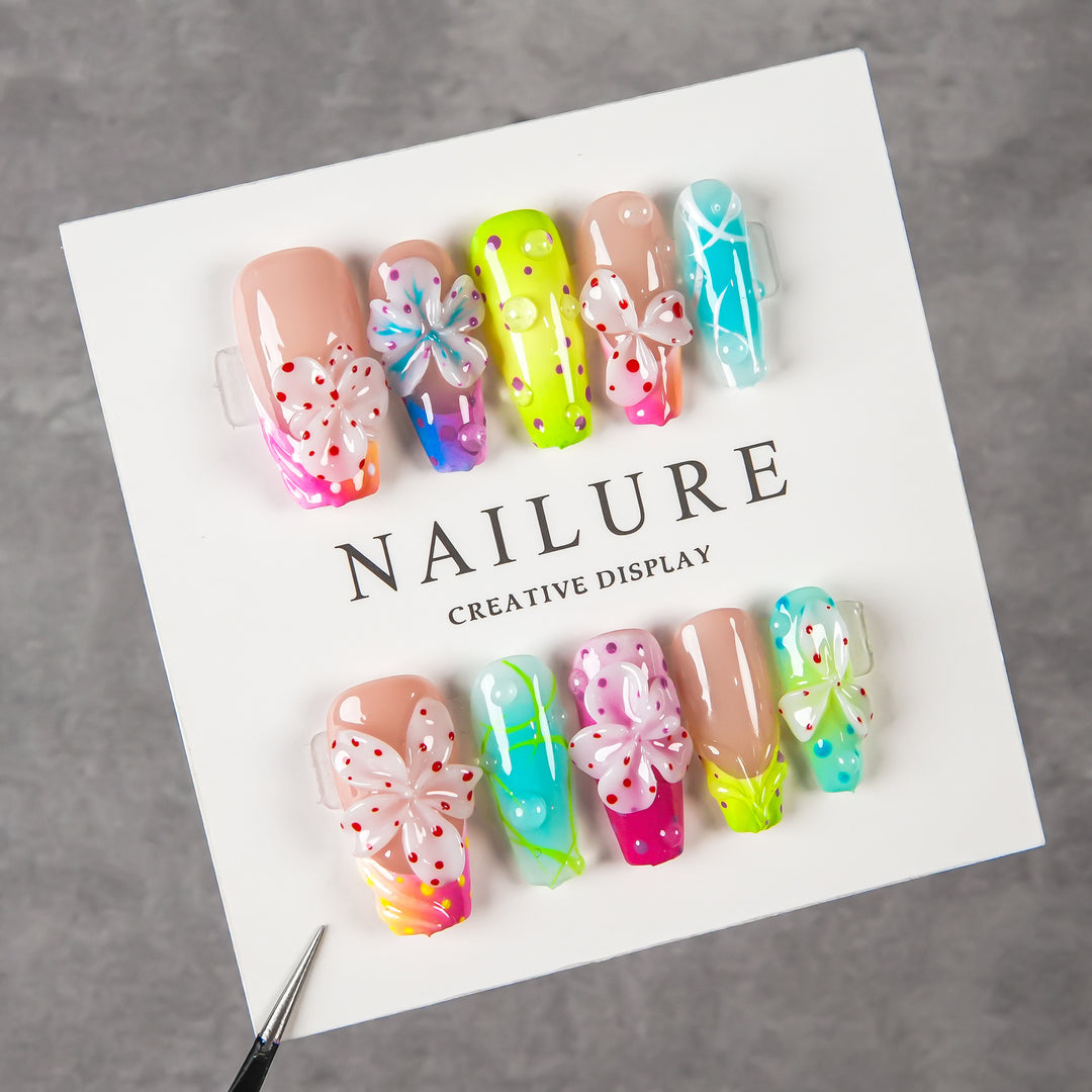 Artistic Floral Design Press-On Nail Set  1791254781
