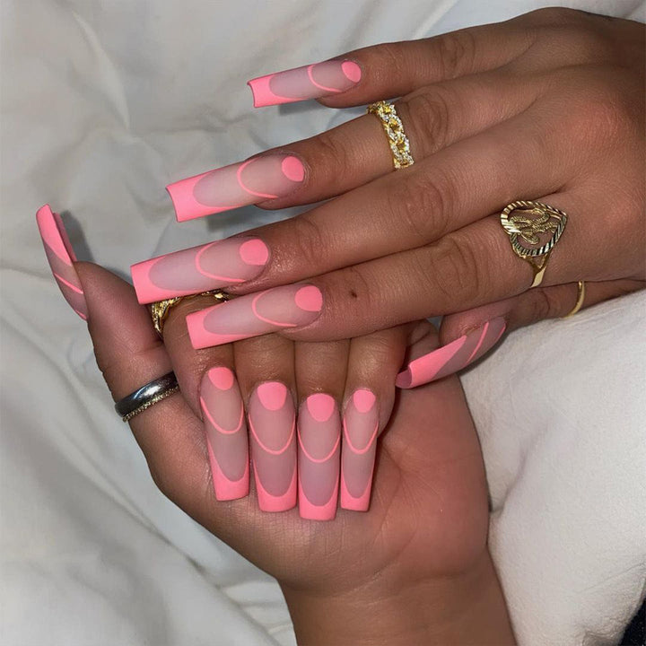 Creative Nail Art with Geometric Design Stornfield