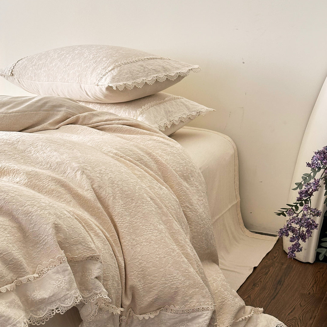 Washed Linen Lace-Trim Duvet Cover Set with Scalloped Edge