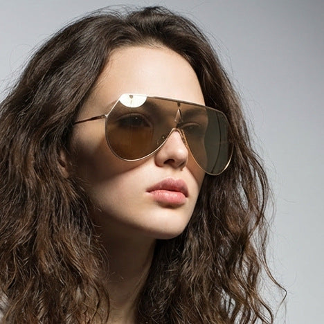Women's futuristic oversized sunglasses with protective metal frame Stornfield