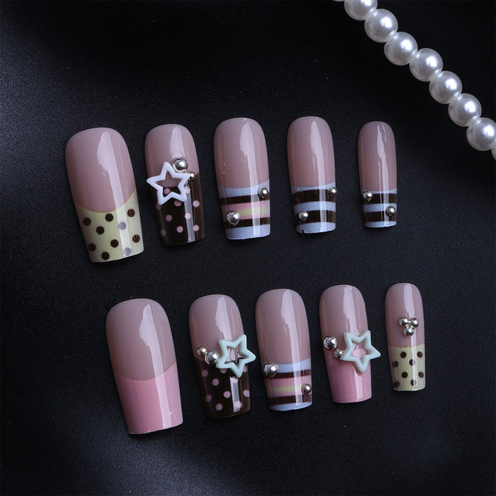 Artificial Fingernails with Playful Design Stornfield