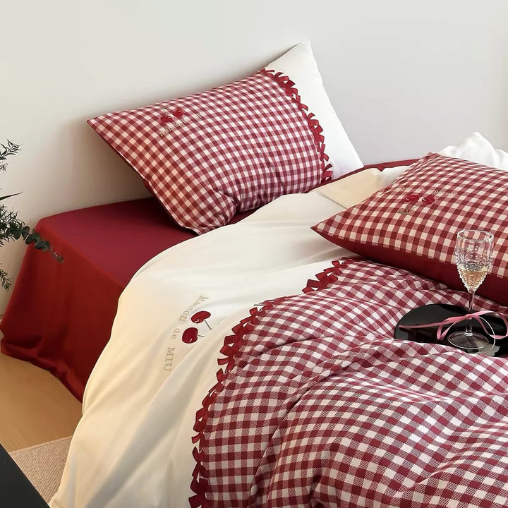 Gingham-Pattern Reversible Duvet Cover Set with Scalloped Ribbon Trim
