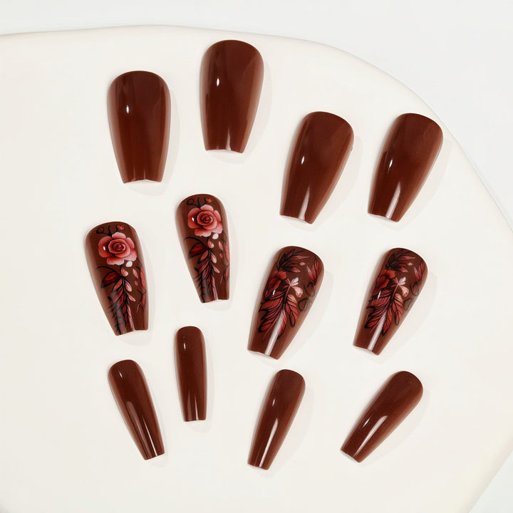 Artificial nails with floral accents Stornfield