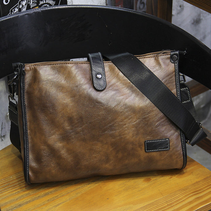 Stylish shoulder bag with textured leather Stornfield