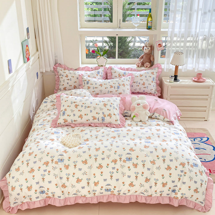 Children's Playful Strawberry Print Bedding Set