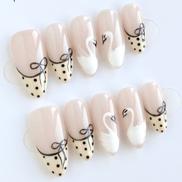Artistic Swan Design Press-On Nail Set Stornfield
