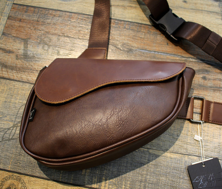 Elegant shoulder bag with innovative closure Stornfield
