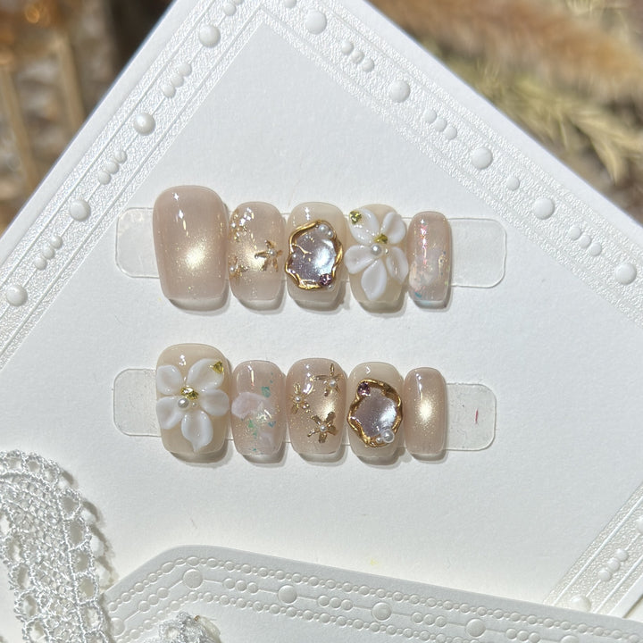 Elegant Floral Press-On Nail Art Set Stornfield