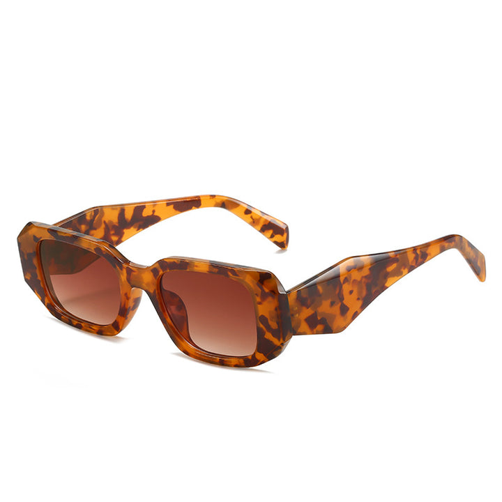 Women extravagant sunglasses in modern tortoise style Stornfield