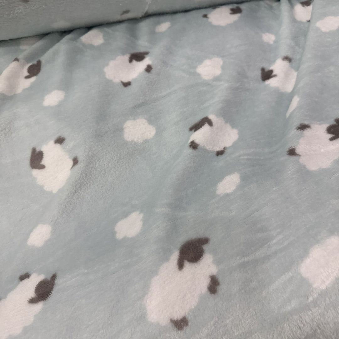 Soft Fleece Sheep Print Blanket