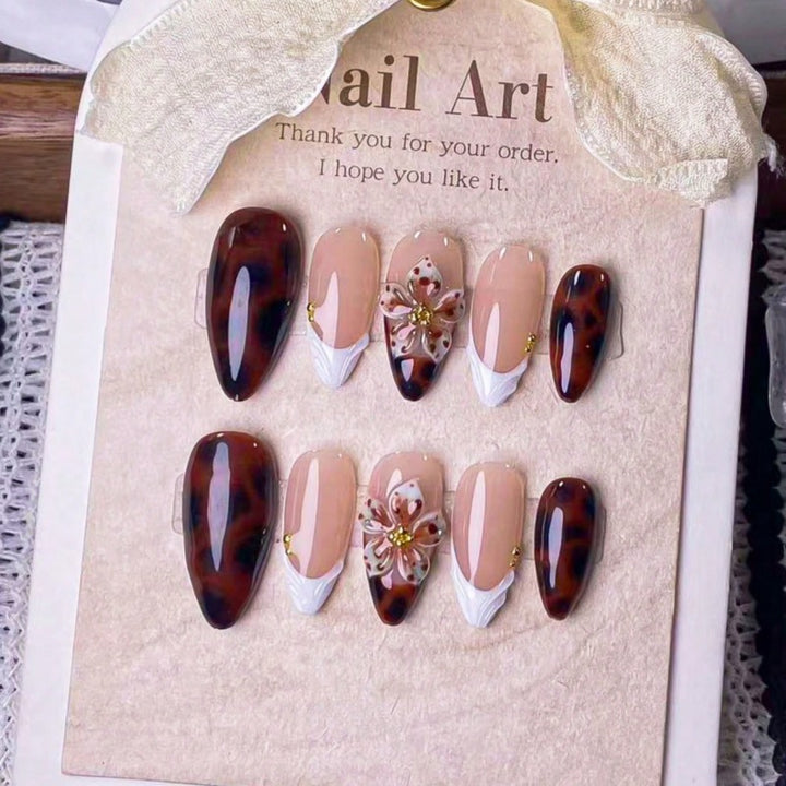 Elegant Floral Press-On Nail Art Kit Stornfield