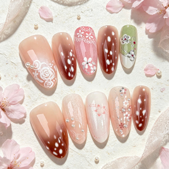 Decorative Floral-Inspired Press-On Nail Set