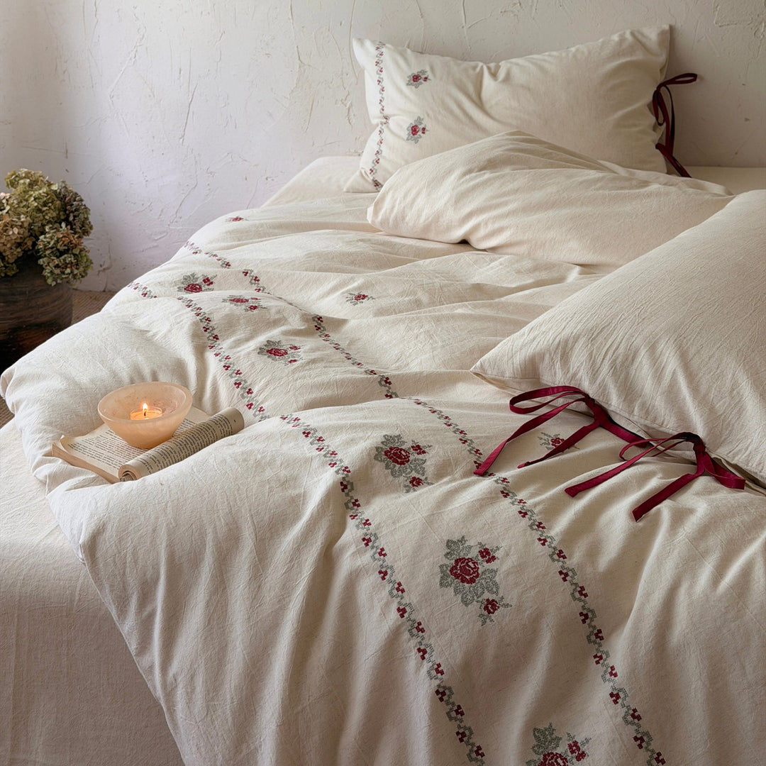 Embroidered Cotton Duvet Cover and Pillowcase Set with Ribbon Ties