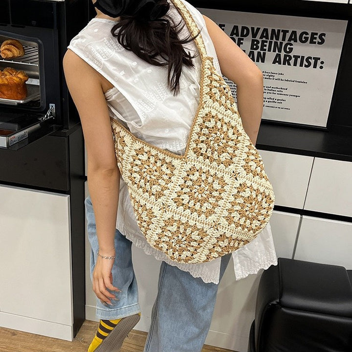 Hand-knotted shoulder bag with unique floral pattern Stornfield