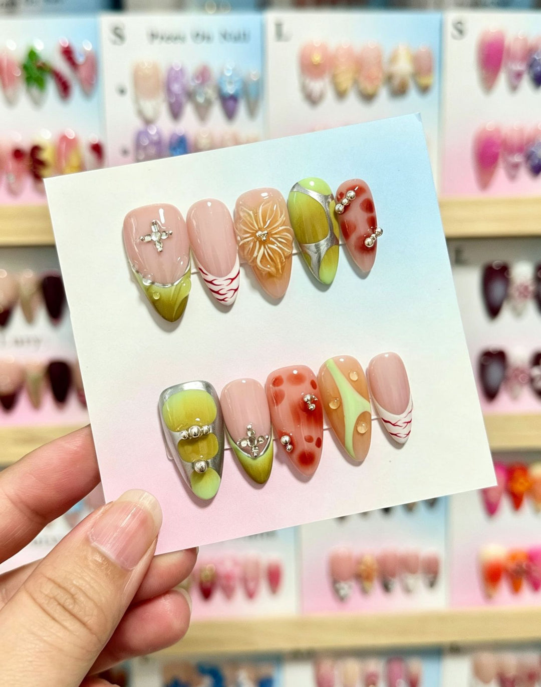 Artistic Press-On Nail Set with Decorative Floral and Gem Accents