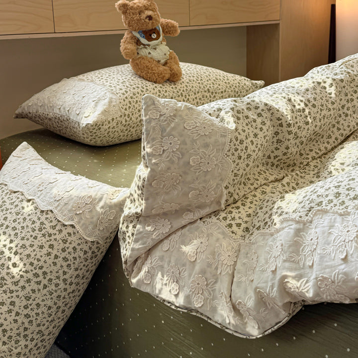 Embroidered Floral Cotton Duvet Cover and Pillowcase Set with Scalloped Lace Trim