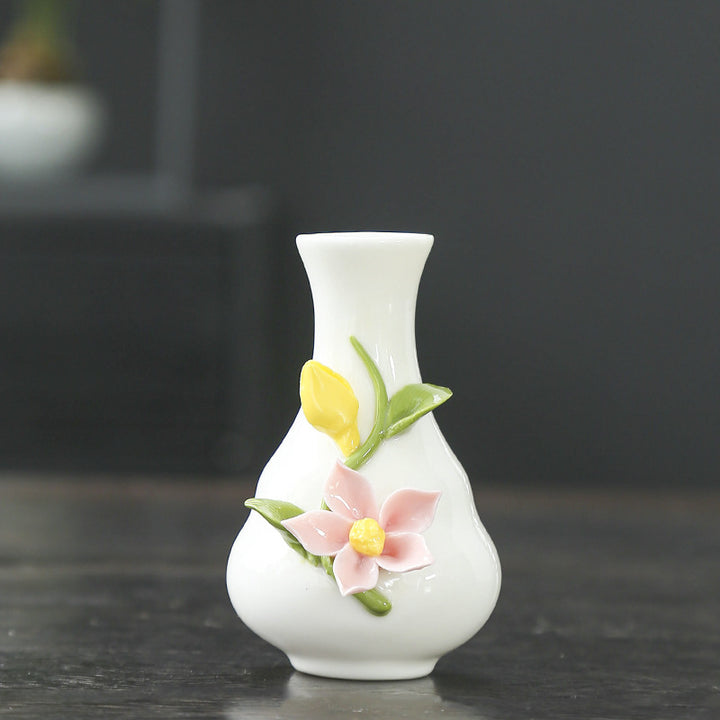 Artistic Floral Porcelain Vase Stornfeild