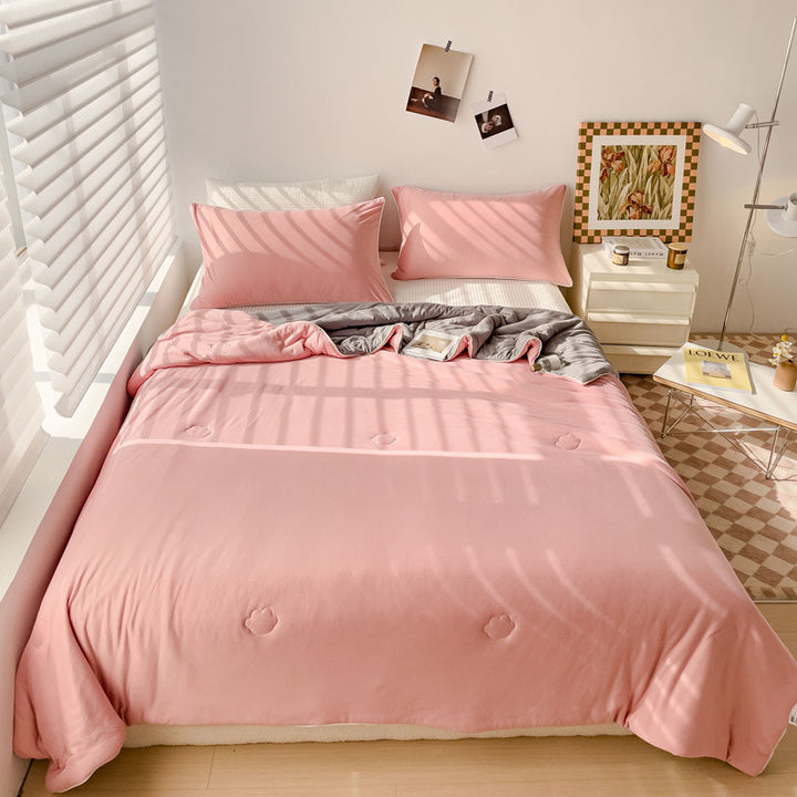 Women's high-quality duvet with a velvety surface and elegant quilting Stornfield