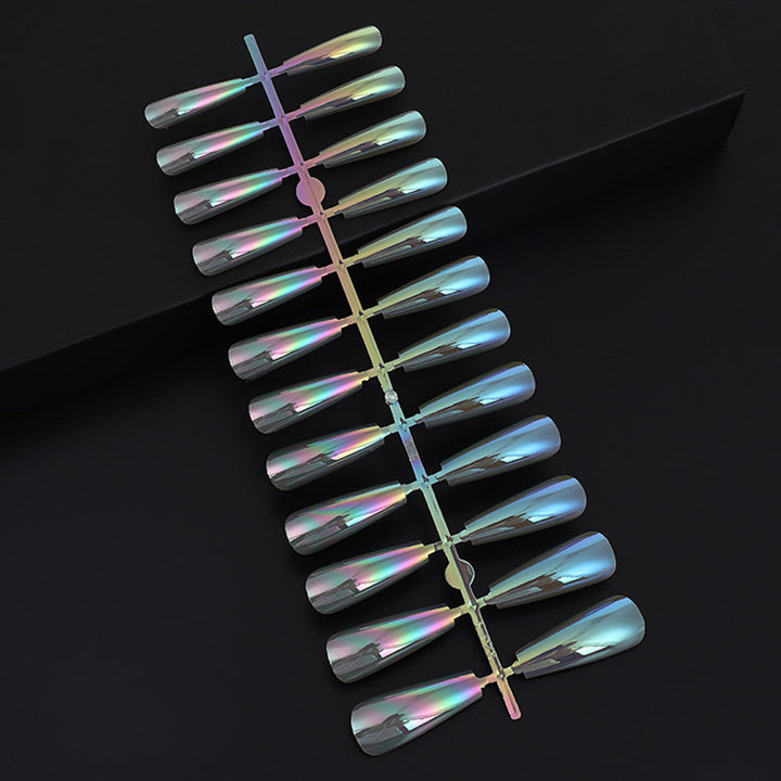 Artifical nails in modern holographic design Stornfield