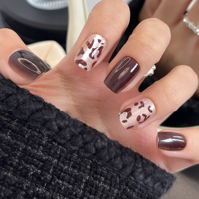 Artistic Press-On Nail Set with Abstract Pattern Designs Stornfield