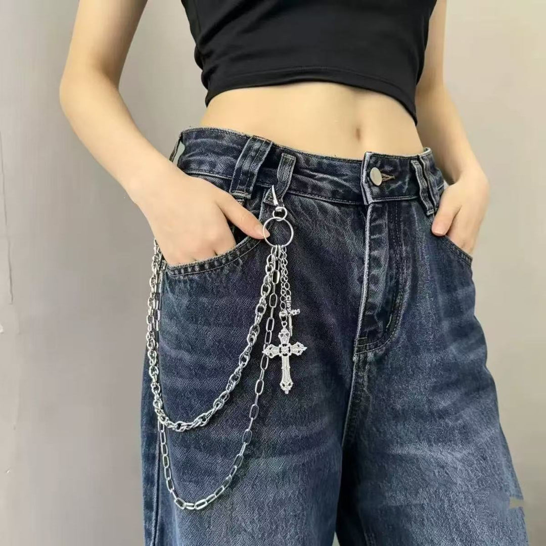 Fashionable chain belt with cross pendant Stornfield