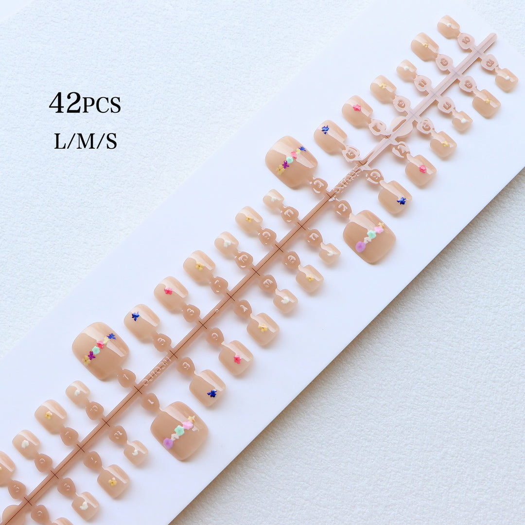 Floral Embellished Press-On Nail Art Set Stornfield