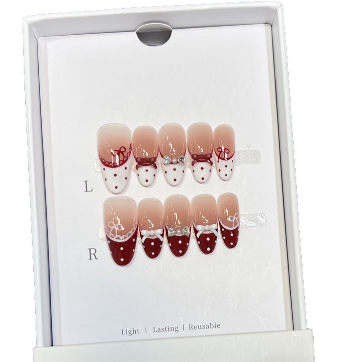 Elegant Reusable Press-On Nails with Artistic Details Stornfield