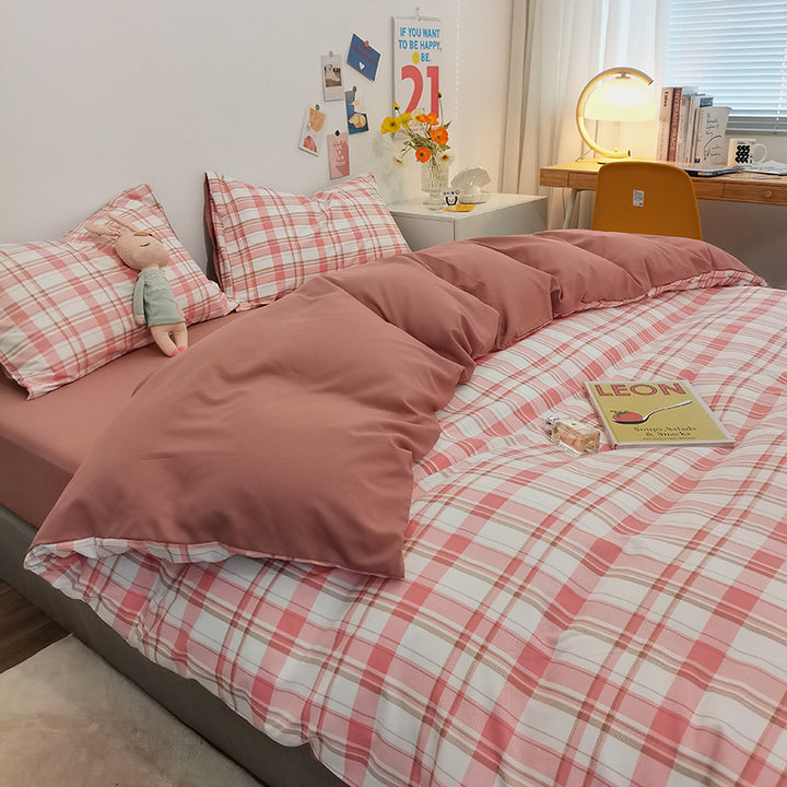 Stylish Checkerboard Pattern Bedding Set